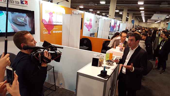 F.Collaro sur le stand lSee
